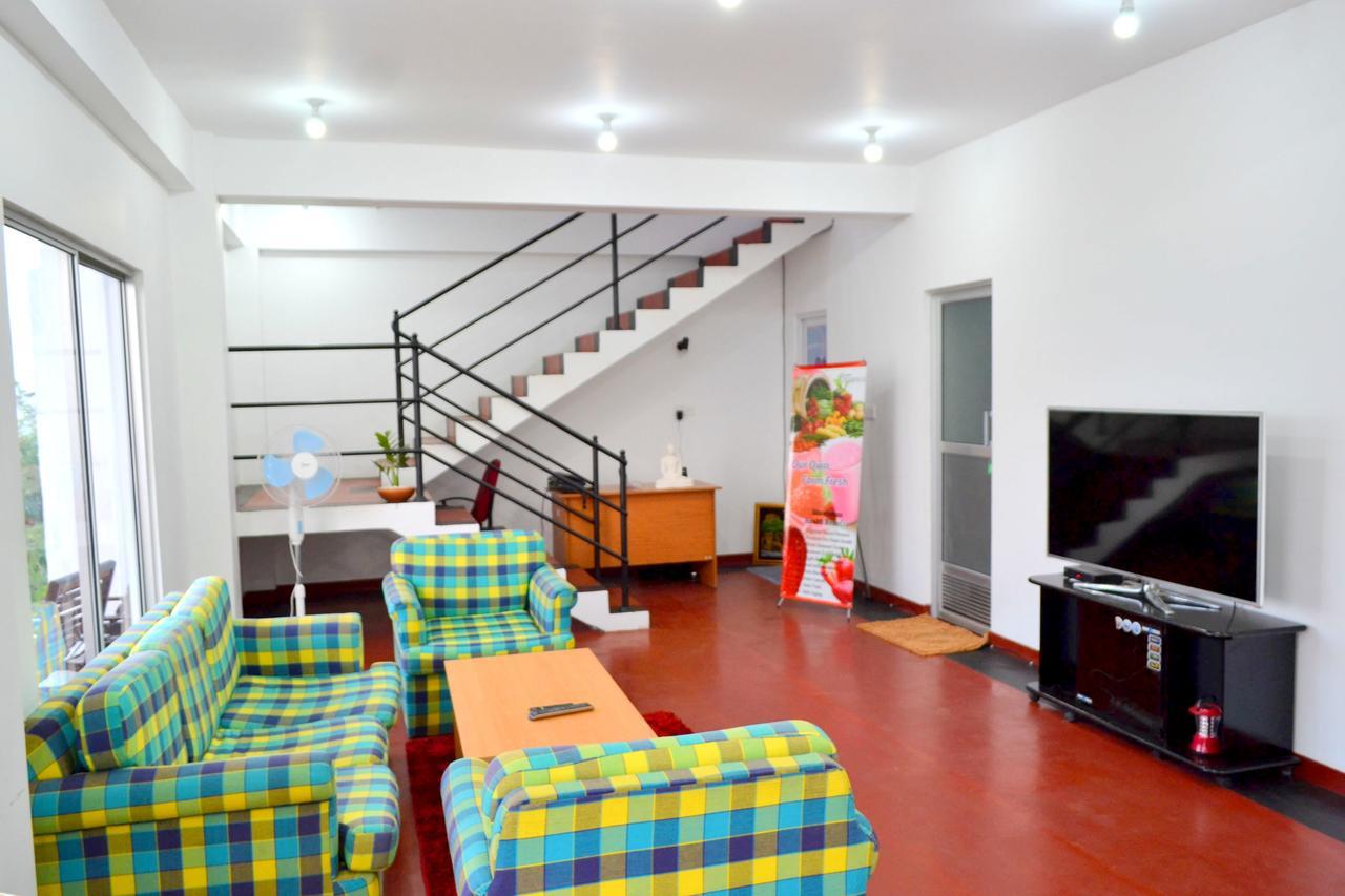 Olive Hill Top Hotel Хапутале Екстериор снимка