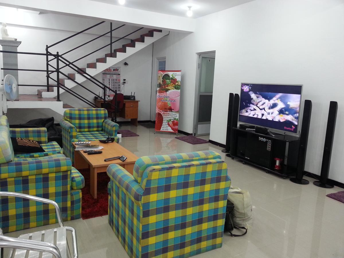 Olive Hill Top Hotel Хапутале Екстериор снимка